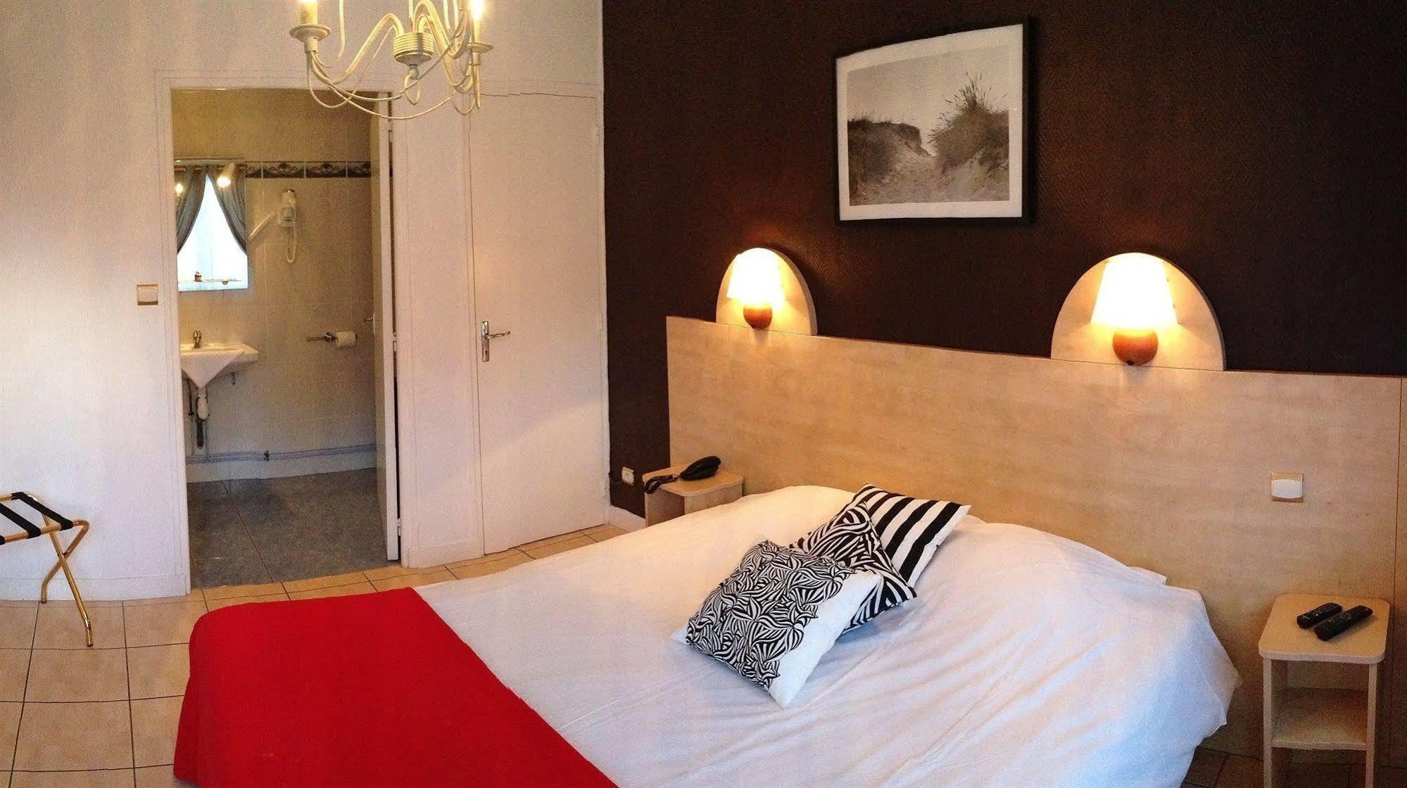 Hotel De Paris Barneville-Carteret Ngoại thất bức ảnh
